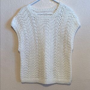 Elegant White Knit Vest